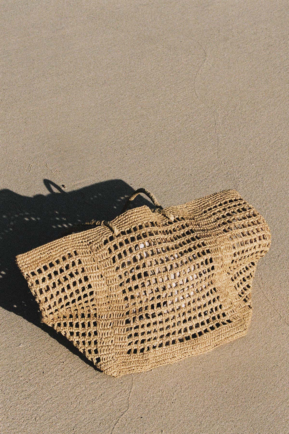 Ora Tote - Natural Raffia - Image 3