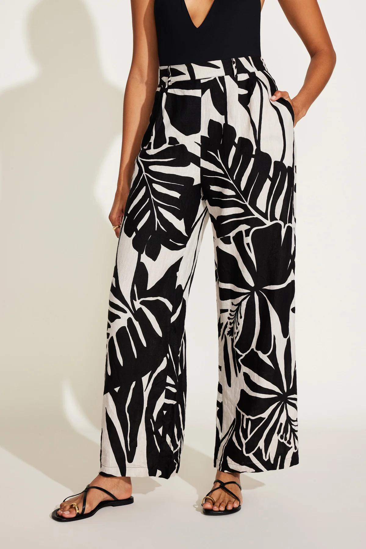 The Getaway Pant - Graphic Jungle EcoLinen - Image 4